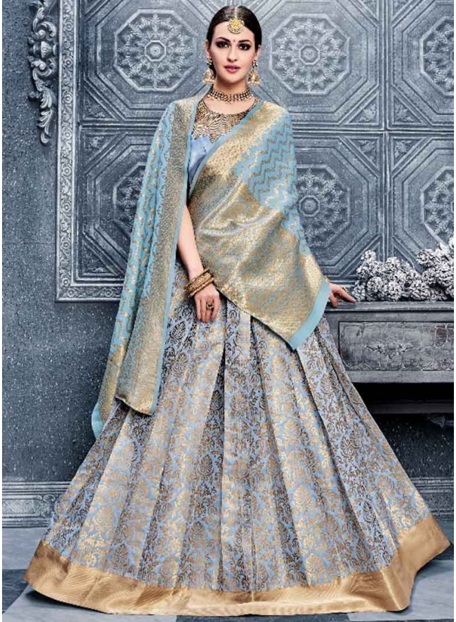 Kanika Kapoor Lavender Embroidery Work Banarasi Silk Fancy Wedding Lehenga Choli